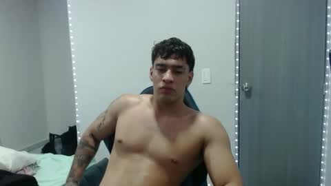 team23hot0 online show from October 3, 6:29 am