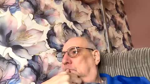 Mark online show from September 19, 11:43 am