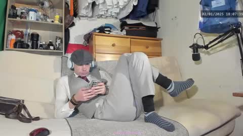 Virg Lszl online show from January 2, 5:07 pm