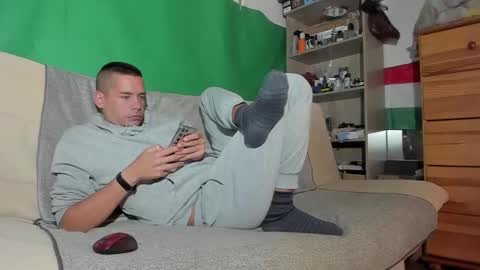 Virg Lszl online show from October 3, 9:20 pm