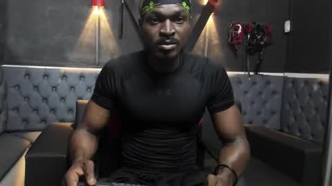 terranze_z online show from February 25, 7:15 pm