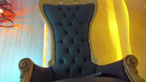 Snapshot of thaddeus_king chatting on March 4, 10:27 pm thaddeus king online show from March 4, 10:27 pm