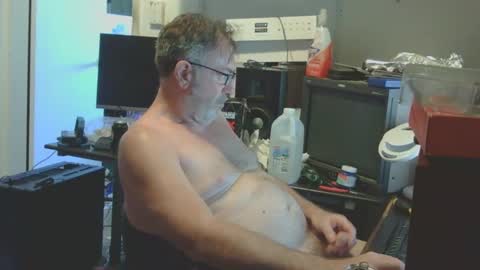 Snapshot of thang5545 chatting on January 5, 5:41 am thang5545 online show from January 5, 5:41 am