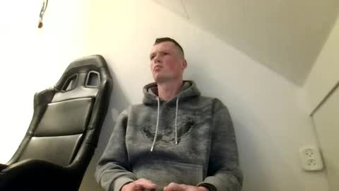 Dennis online show from December 13, 7:53 pm