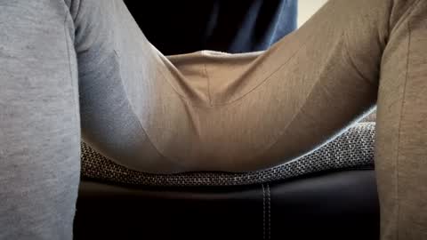 the_delicious_19 online show from January 1, 12:00 pm