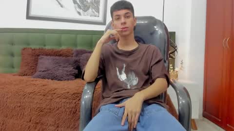   T H E    M A R K   K I N G online show from January 13, 5:28 pm