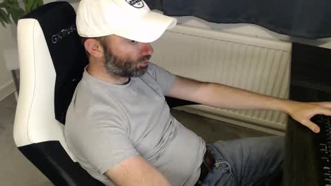 Snapshot of the_sensual_masturwait chatting on September 20, 6:52 pm the_sensual_masturwait online show from September 20, 6:52 pm