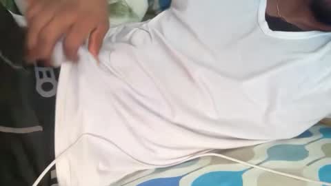 theeshooterr online show from March 10, 1:10 pm