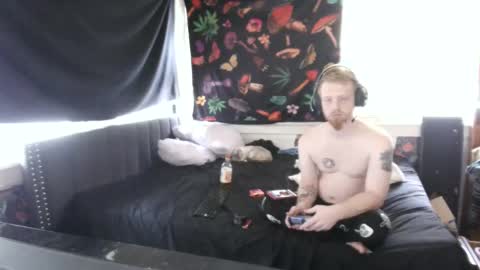 fuzzyfox online show from September 22, 5:01 pm