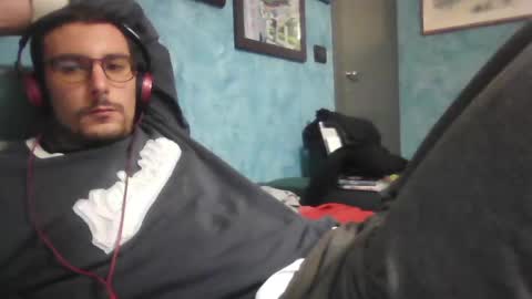 theitalianx95x online show from December 9, 10:37 pm