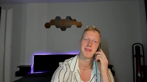 thejacob_d online show from November 9, 5:17 pm