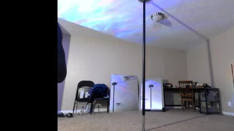 thenzae online show from April 27, 1:13 am