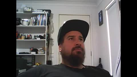 aussiebeard online show from February 13, 2:34 am
