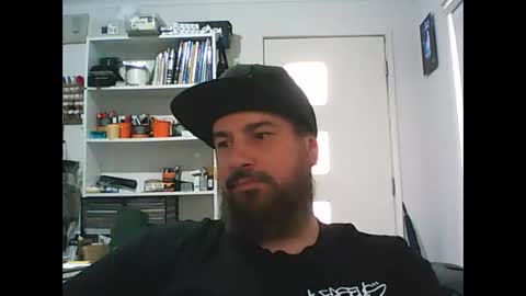 aussiebeard online show from February 10, 12:30 am