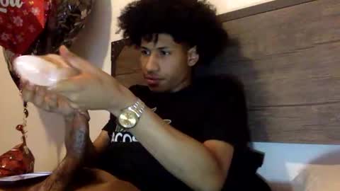 therealmandingoo online show from March 8, 6:50 am