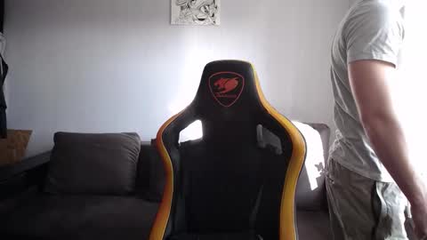 Nick   online show from November 2, 7:12 am