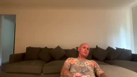 The tattooed online show from January 10, 4:33 am