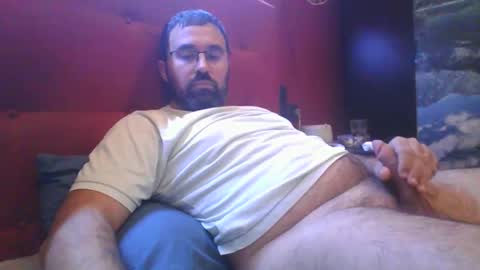 Snapshot of theviper1990 chatting on December 29, 11:08 pm Carlos1990 online show from December 29, 11:08 pm