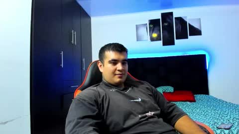 Thiago online show from November 22, 6:57 am