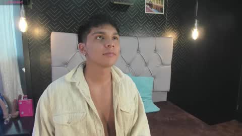 thiago online show from February 9, 12:21 pm