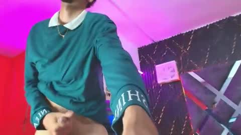 Thiago online show from June 25, 8:02 pm