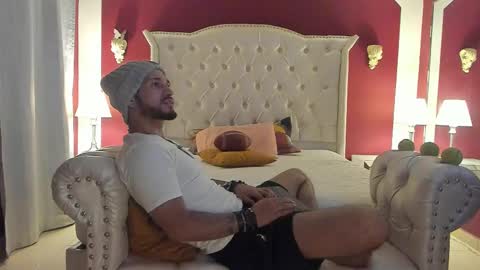 The Beast 8 online show from December 13, 6:31 am