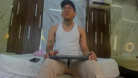 ThiagoBerry online show from January 15, 11:14 am