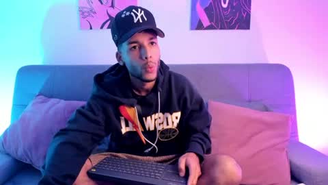 ThiagoFerreti online show from July 2, 3:34 am