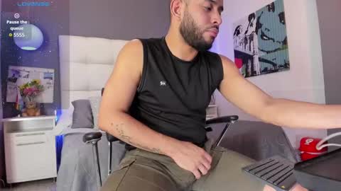 thiagoxbig online show from December 13, 9:52 pm