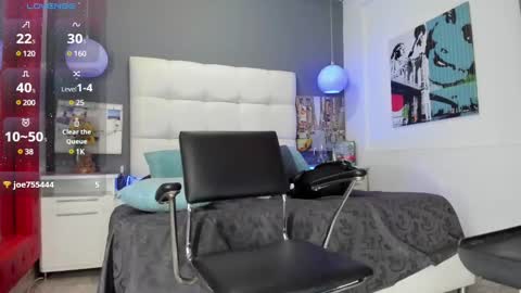 thiagoxbig online show from February 14, 7:38 am