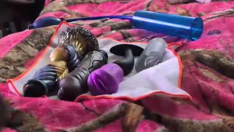 thiccbiggwett online show from November 18, 6:55 pm