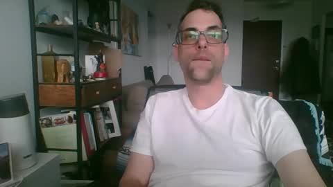 thickty online show from April 6, 8:42 pm