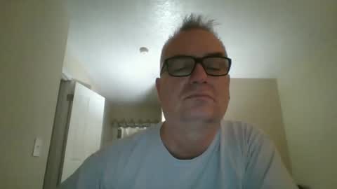 Snapshot of thickwhiteload chatting on January 2, 5:39 pm thickwhiteload online show from January 2, 5:39 pm