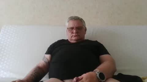 Thierrysymp online show from June 1, 5:02 pm