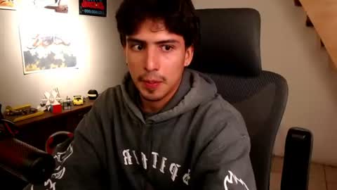 thieves_us online show from July 6, 3:03 pm