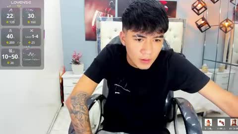  THIAGO COLLINS  online show from June 18, 10:37 pm