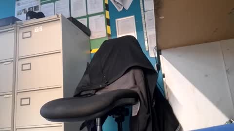 thobbincock online show from April 3, 1:30 pm