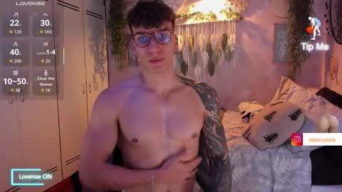 Thomas Grey online show from December 3, 11:05 am