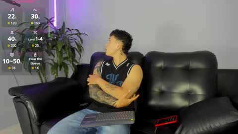 Thomas online show from September 27, 9:12 pm