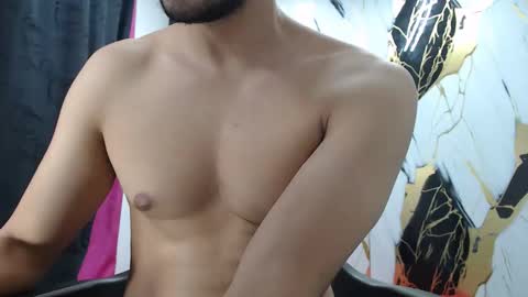 Thomas online show from November 21, 9:47 pm