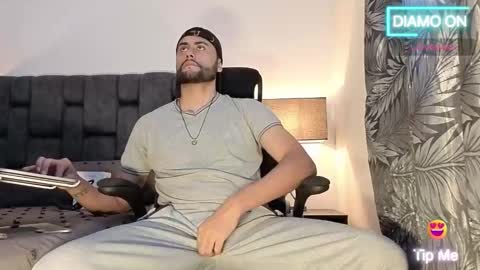 Thomas online show from December 2, 7:06 pm