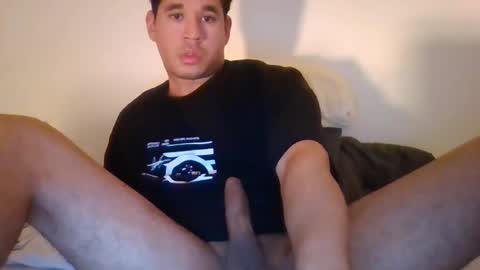 Snapshot of thomasgeronim213 chatting on December 29, 1:17 pm thomasgeronim213 online show from December 29, 1:17 pm