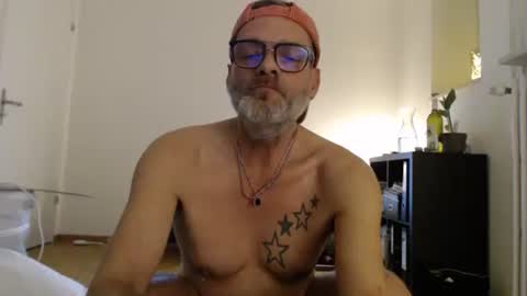 Tom online show from February 14, 3:23 am