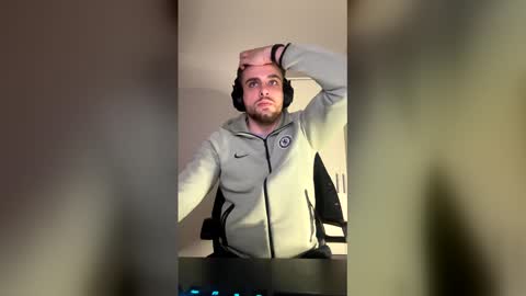 thorodinson03 online show from February 16, 6:06 pm