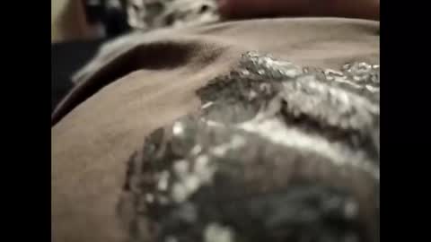 throbbing4u69 online show from January 19, 6:05 am