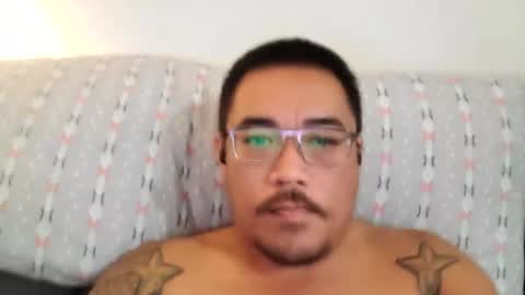 thrustinjustin808 online show from December 9, 4:40 pm