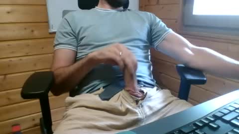 toobigcockforonegirl online show from June 18, 12:43 pm