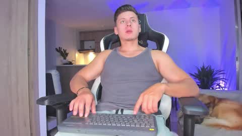 santiago online show from February 3, 12:52 am