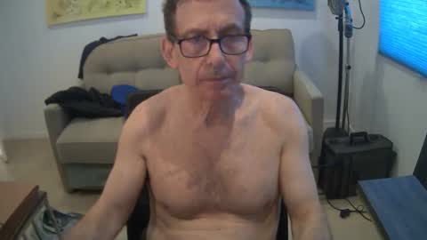 JustMe online show from April 2, 1:41 pm