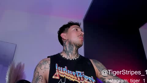 Chris online show from February 1, 2:47 am